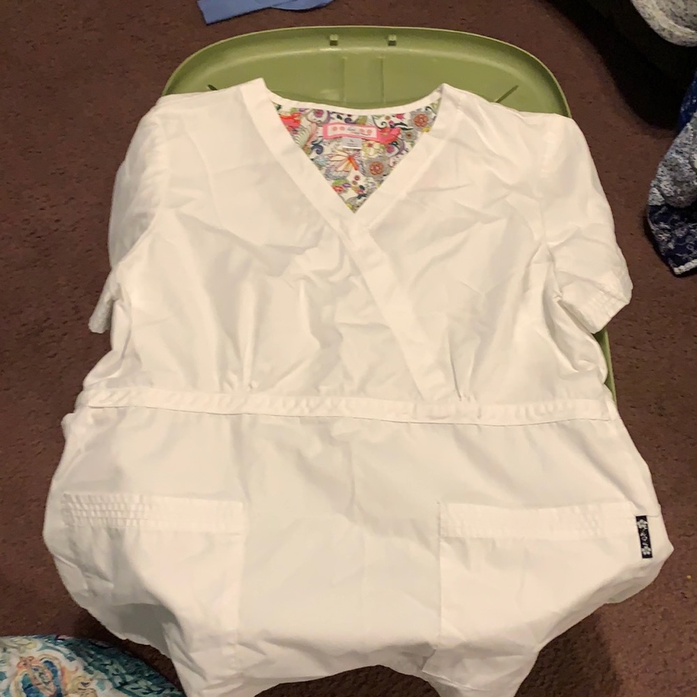 Koi LG White Scrub Top